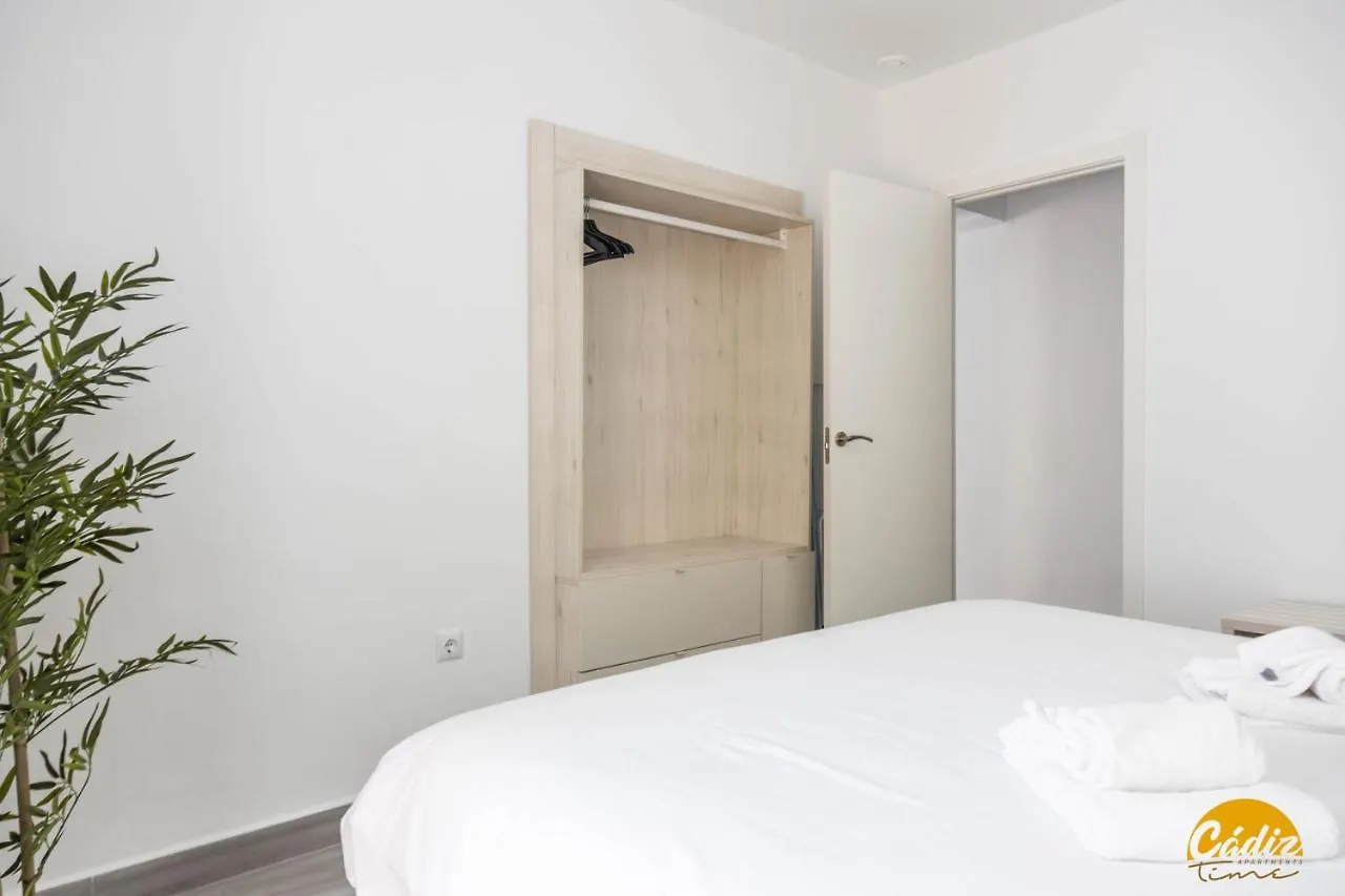 The House Of Colors By Cadiz Time Apartment