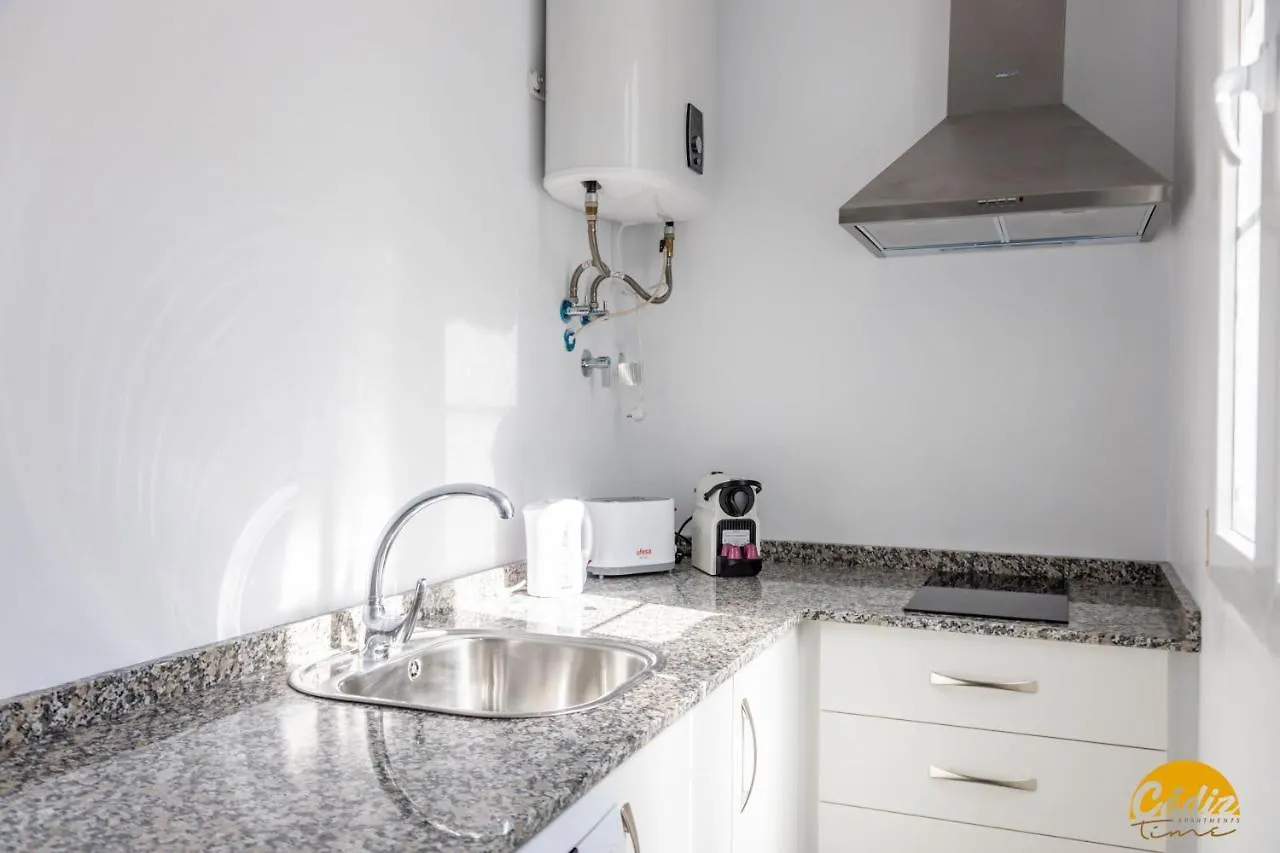 The House Of Colors By Cadiz Time Apartment