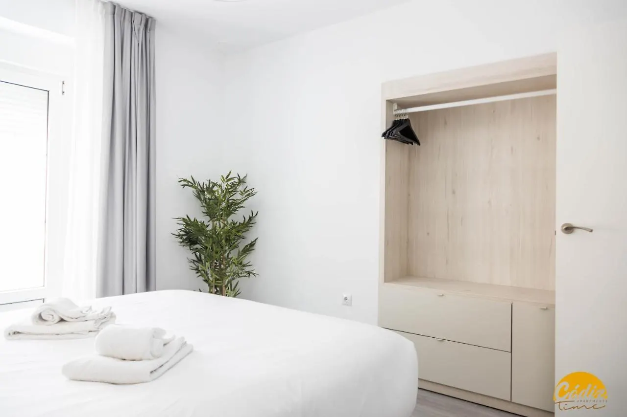 The House Of Colors By Cadiz Time Apartment 0*,  Spain