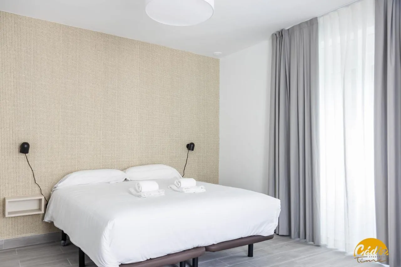 The House Of Colors By Cadiz Time Apartment